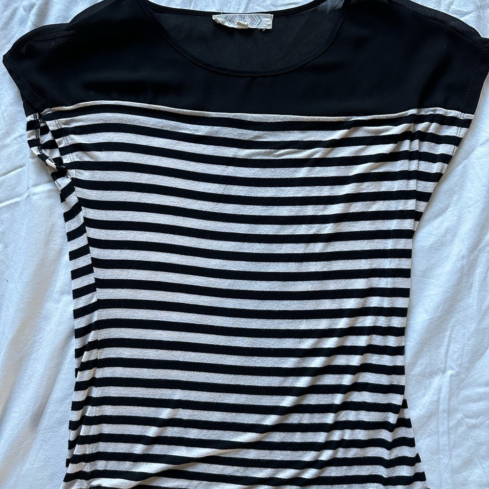 Black and white stripped short sleeve shirt